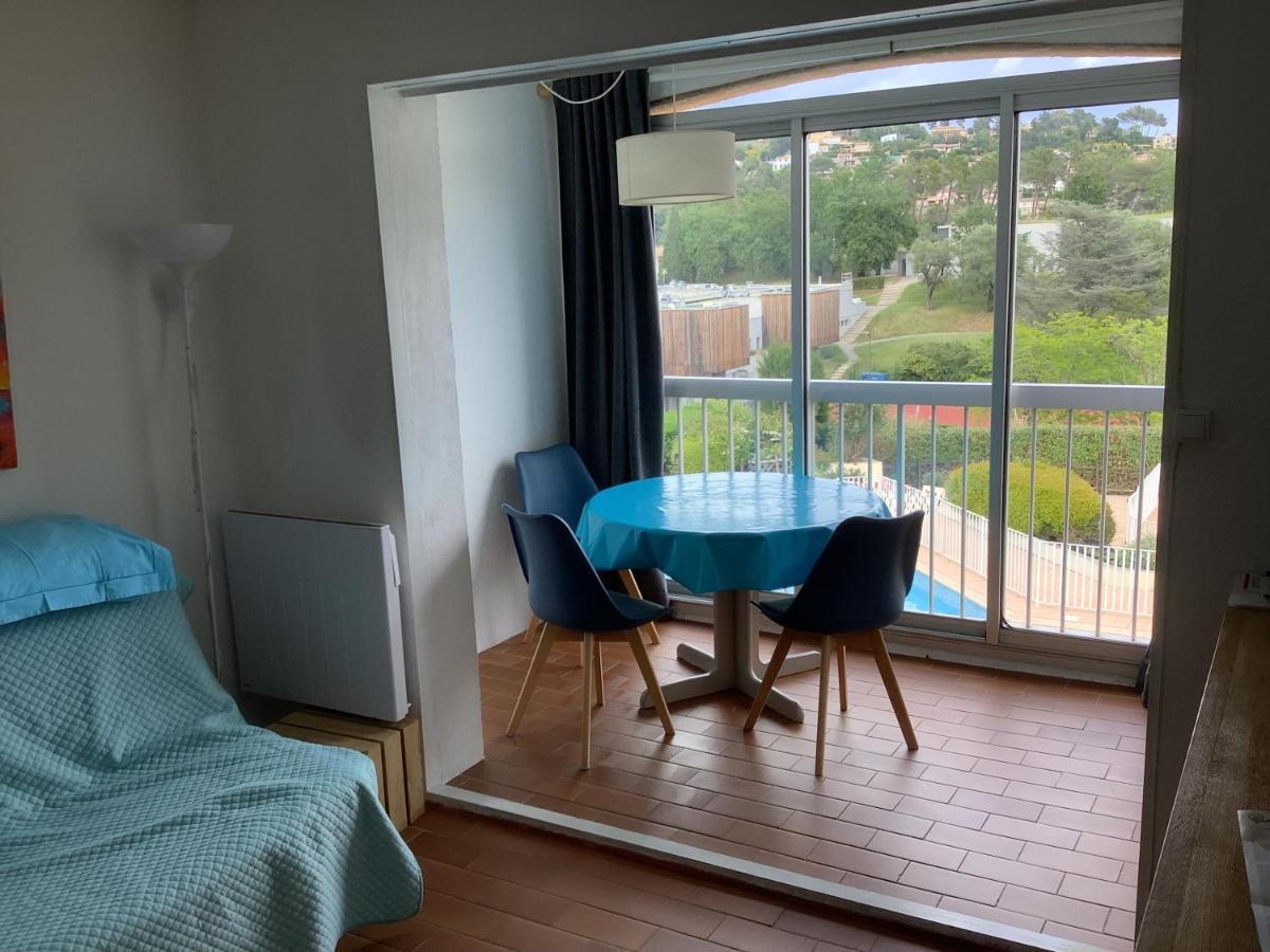 Au calme dans hameau fleuri joli Studio 3 pers piscine parking wi-fi Vence Bagian luar foto